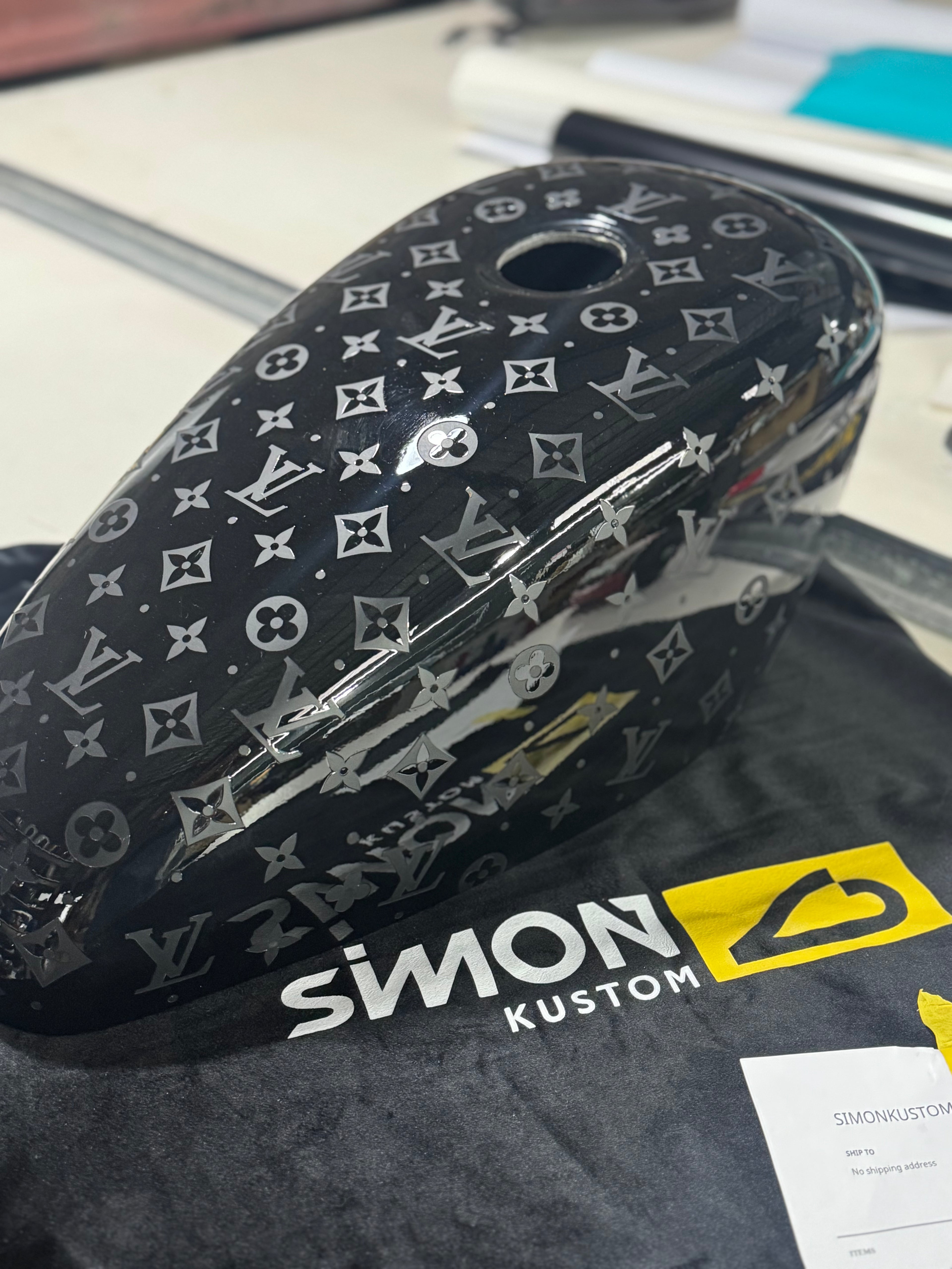 LV Black Edition
