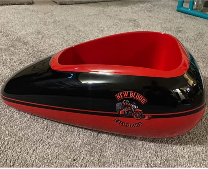 Simon Kustom ブラック／レッド グロス Amazon.com: Motorcycle Gas Tank Cover Big Skull Simonkustom