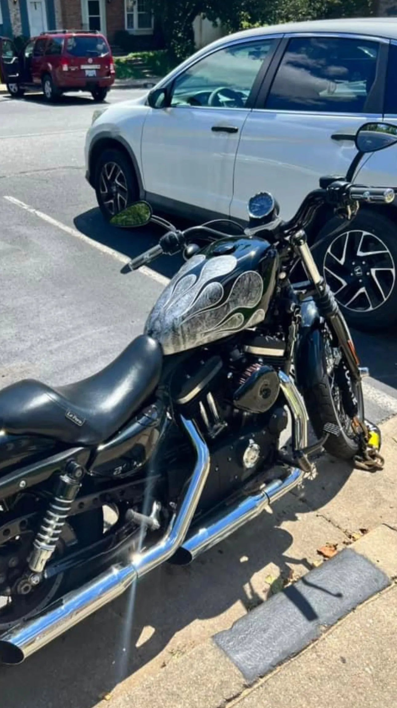 BLACK FLAMES SILVER 3D CRYSTAL - FortyEight - SimonKustom