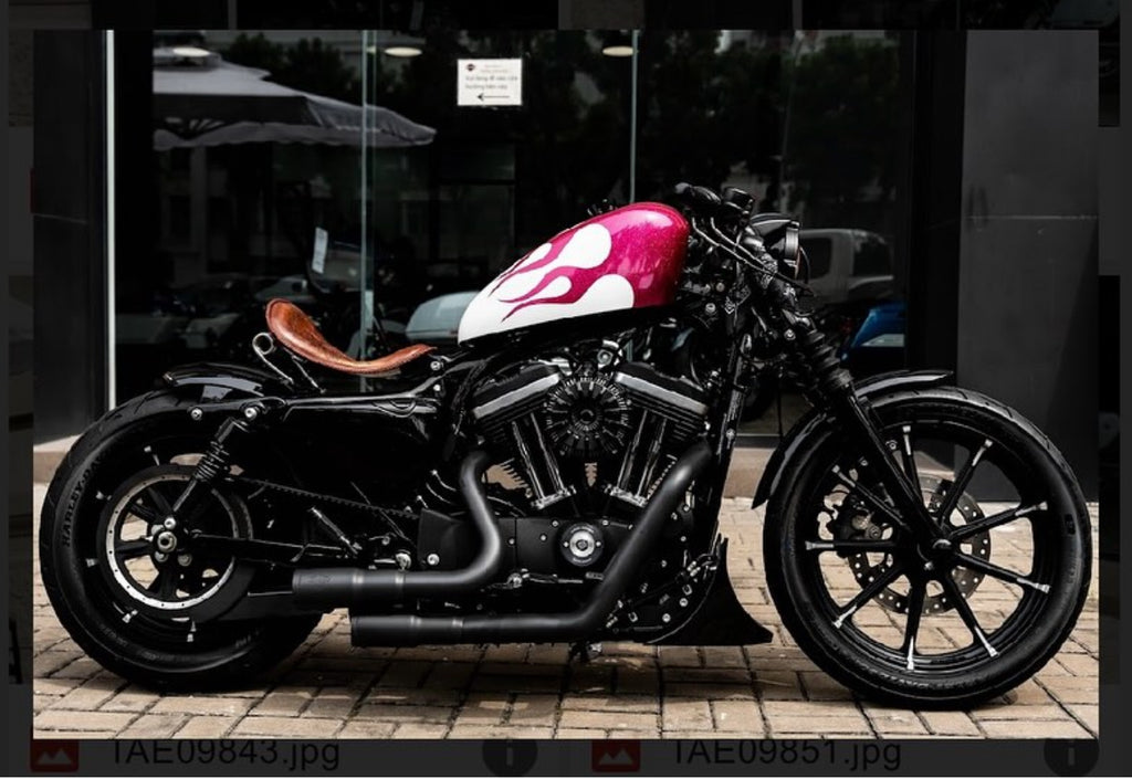 WHITE PINK FLAMES - Iron - SimonKustom
