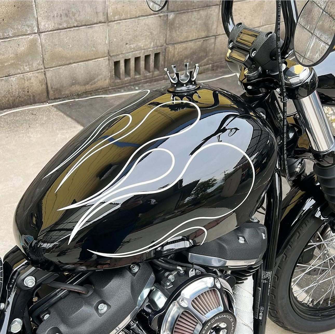 BLACK & WHITE STRIPE FLAMES - Iron - SimonKustom