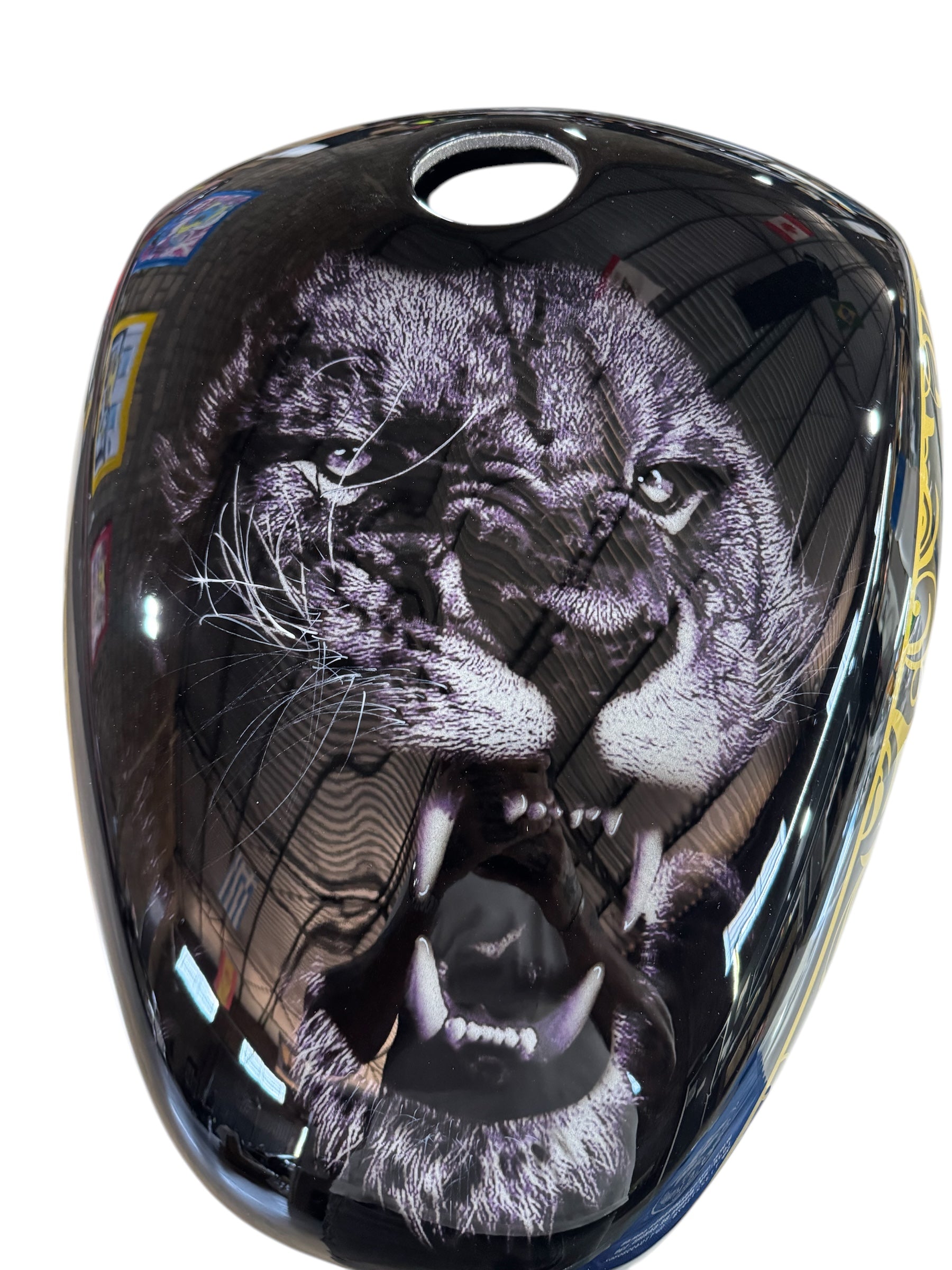 DZyne Lion - FortyEight