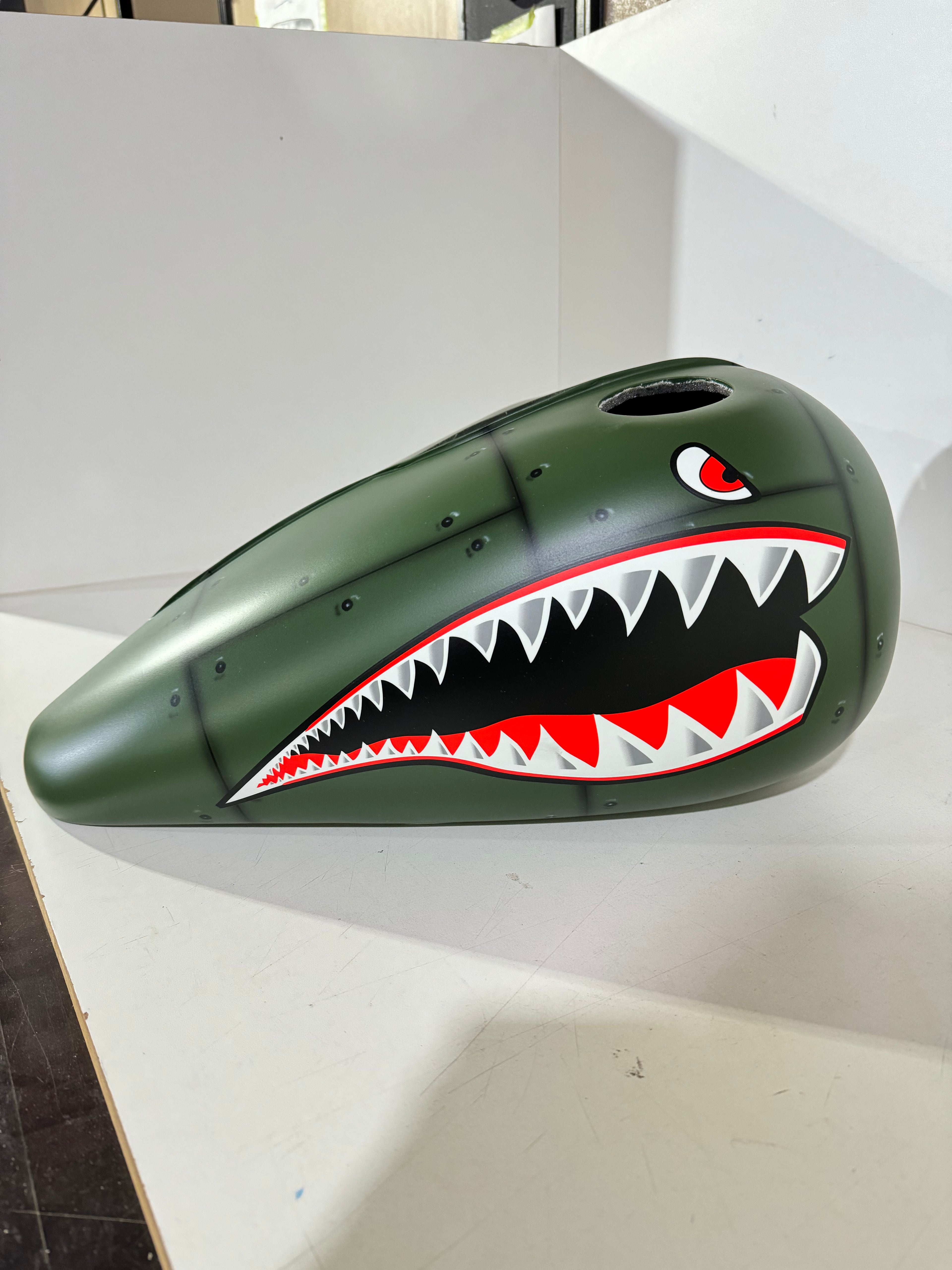 METAL SHARK - Iron - SimonKustom