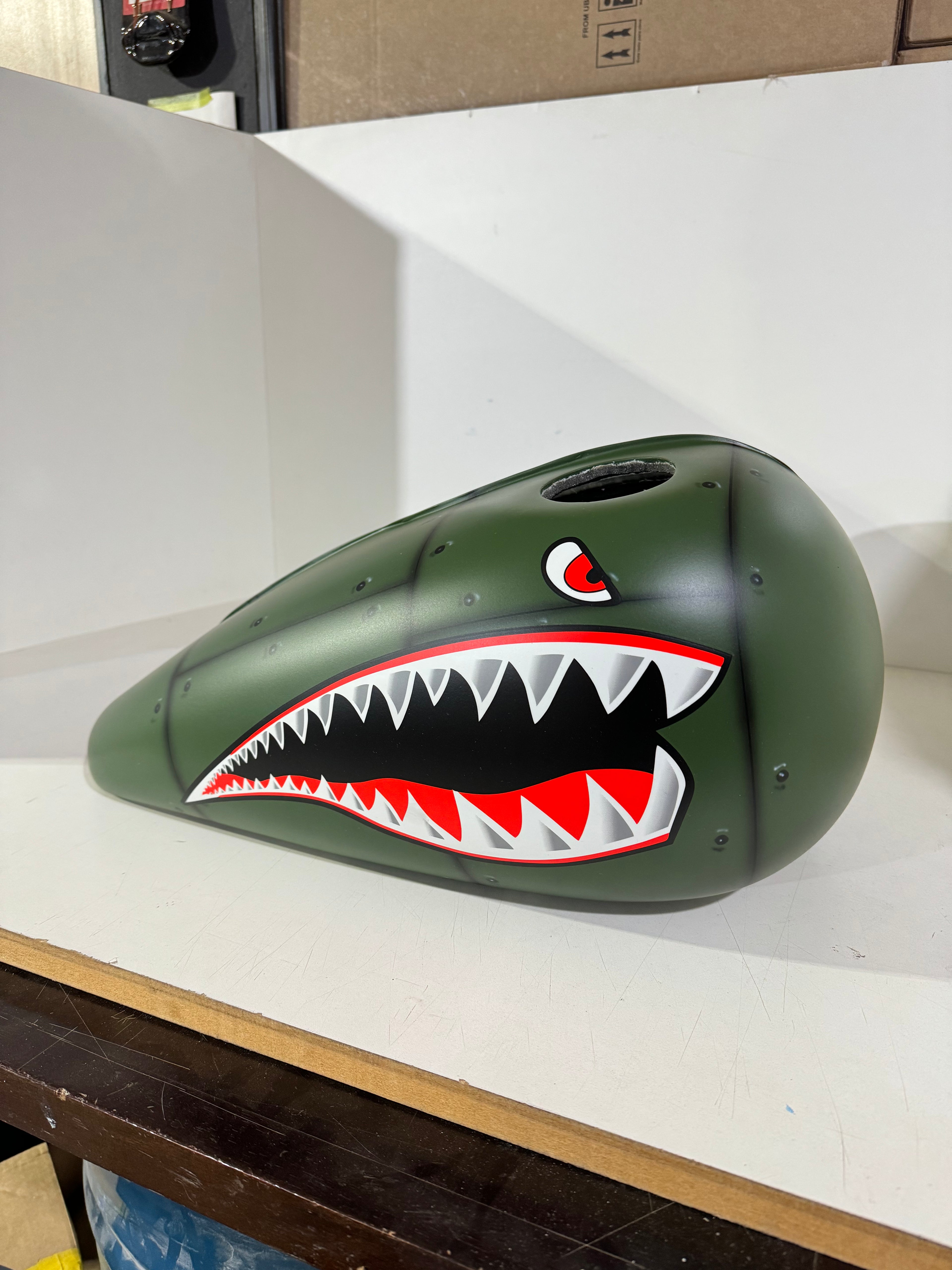 METAL SHARK - Iron - SimonKustom