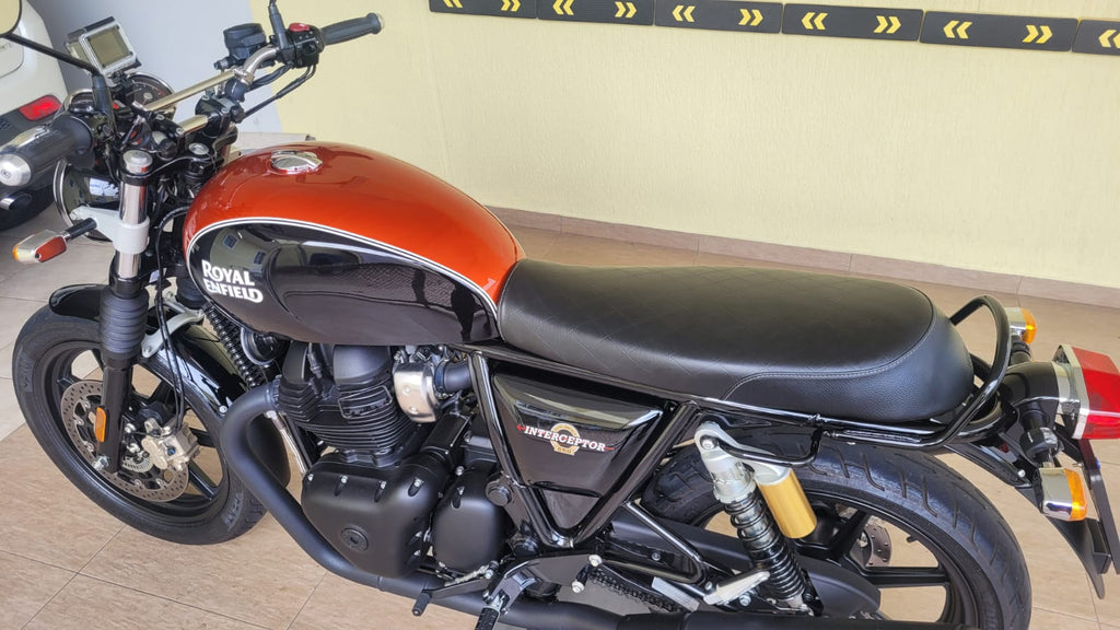 Interceptor Vintage Royal Enfield - SimonKustom