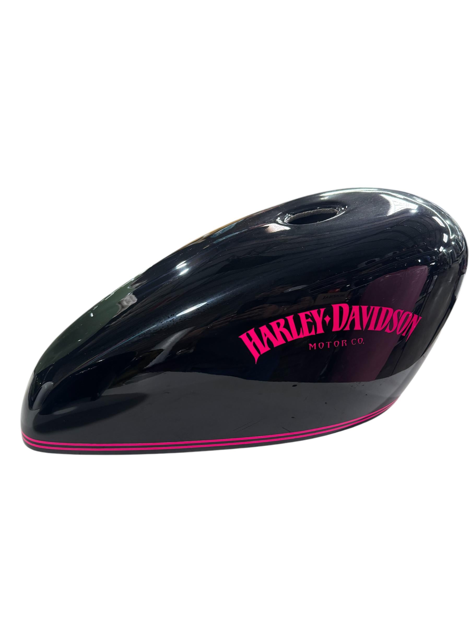 Classic Pink script  ( H )