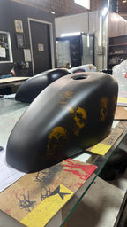 Golden Skulls - Iron - SimonKustom