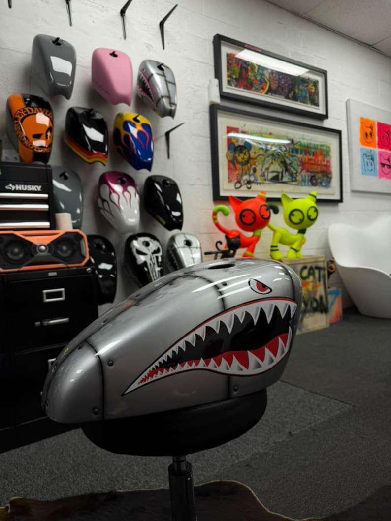 Metal Shark 883 Iron - Miami Store / 3.3Gl