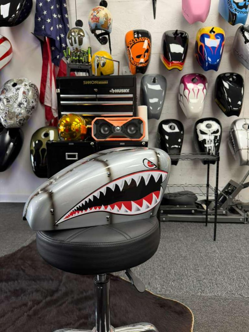 Metal Shark 883 Iron - Miami Store / 3.3Gl