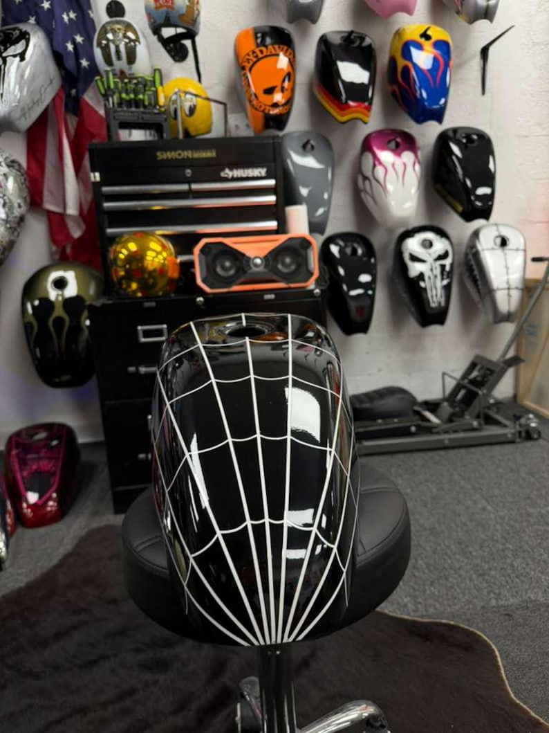 Spider 883 Iron - Miami Store / 3.3Gl - SimonKustom
