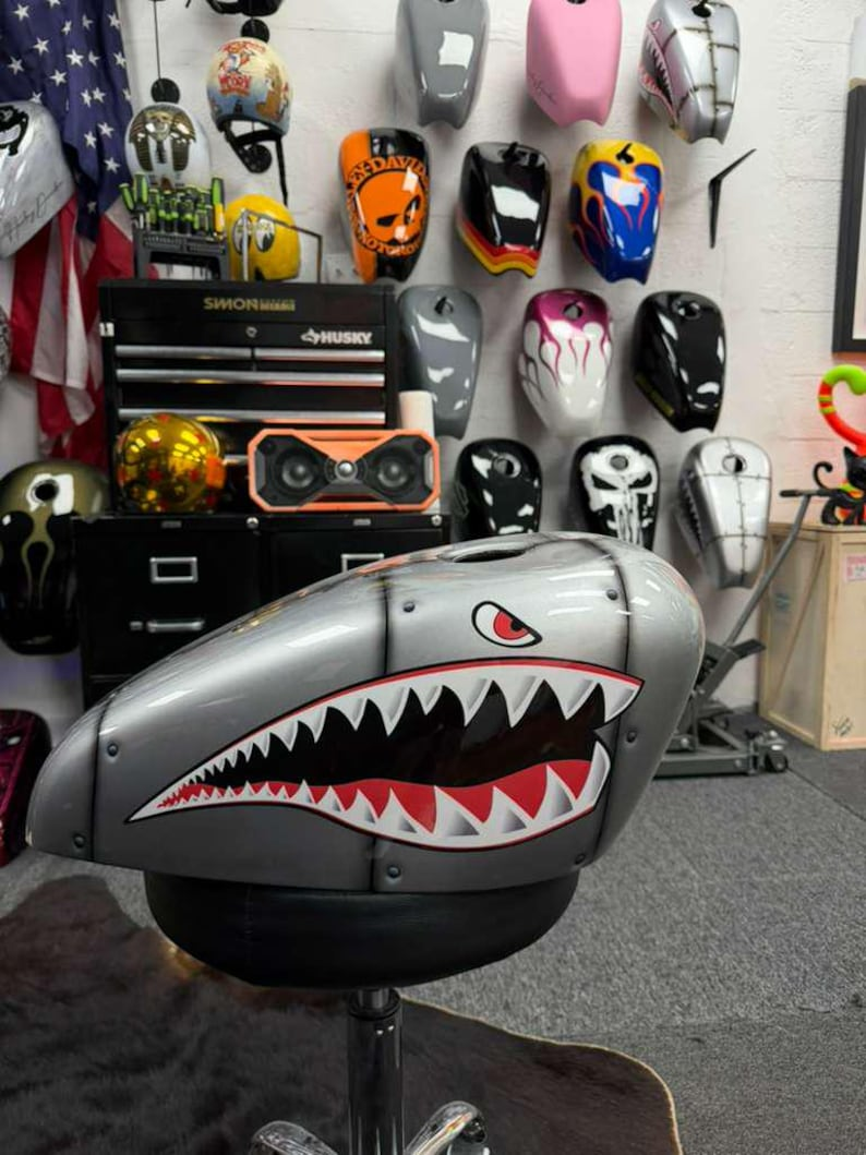 Metal Shark 883 Iron - Miami Store / 3.3Gl