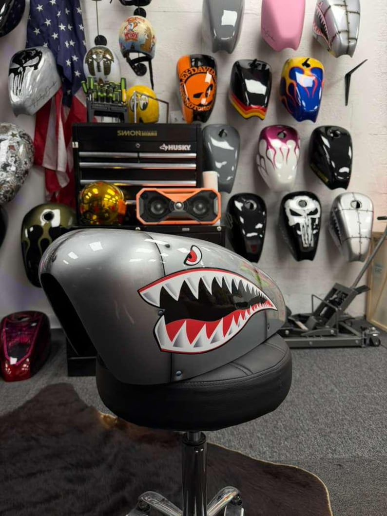 Metal Shark 883 Iron - Miami Store / 3.3Gl