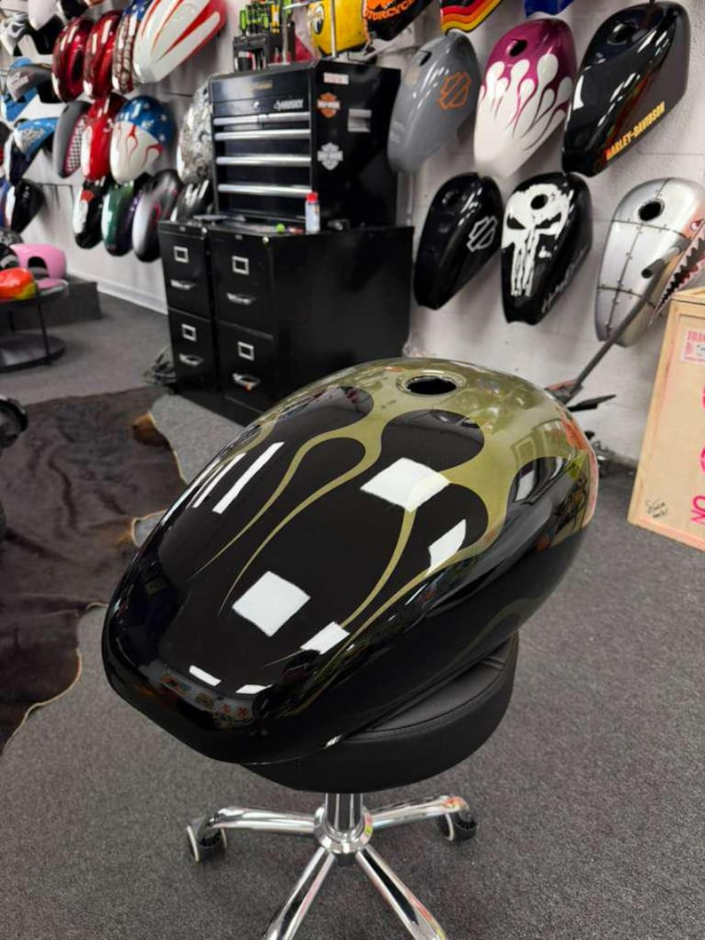 Flames Sportster - Miami Store / 4.5Gl - SimonKustom