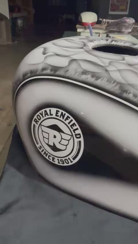 SKULL PHANTOM SILVER — Royal Enfield Tank Cover | SimonKustom