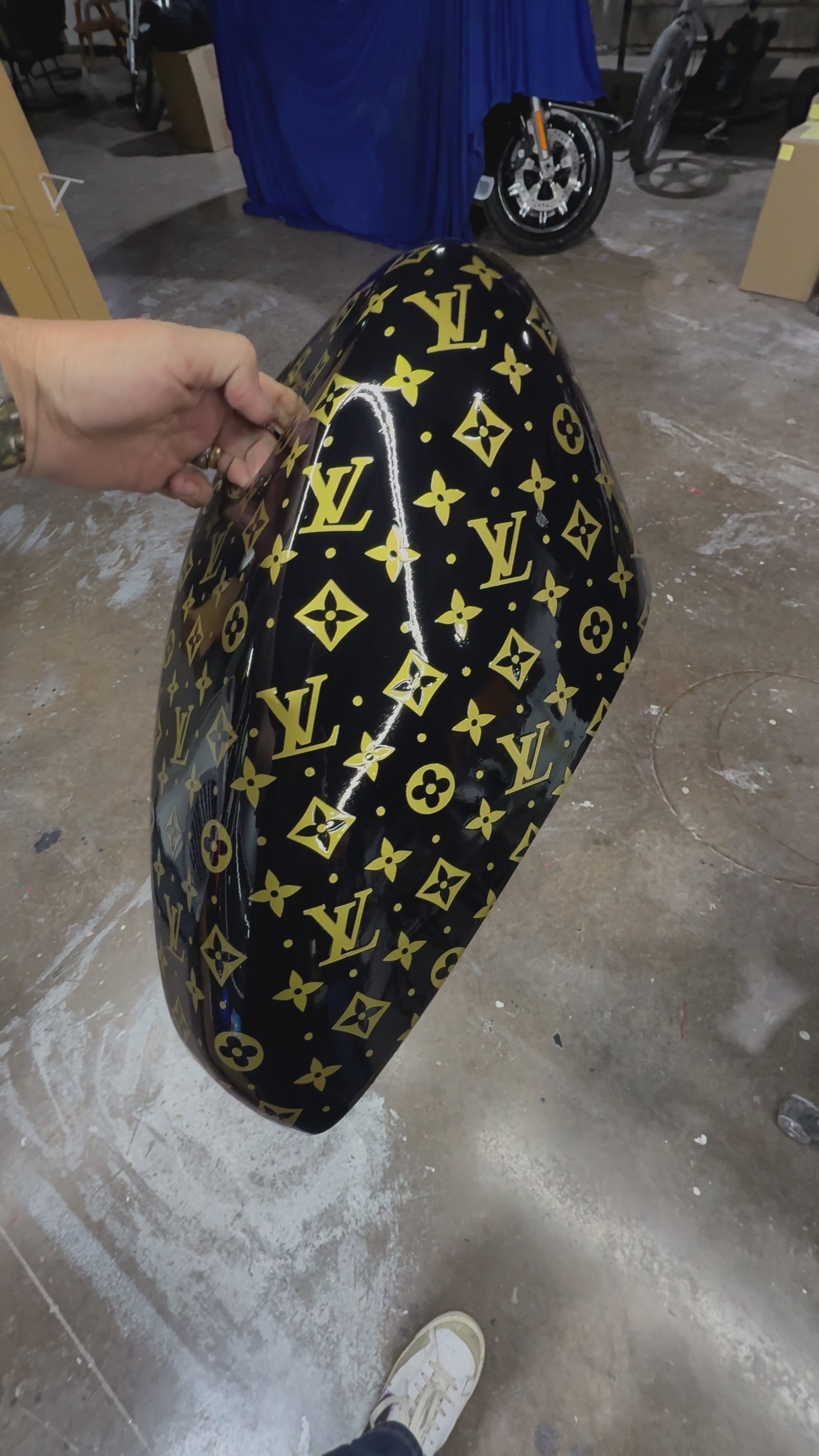 Black LV HD